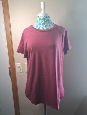 Newchoice Women’s Short Sleeve Crewneck Top in Mauve
